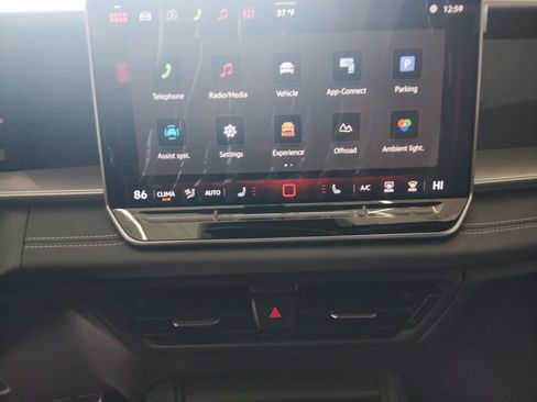 New 2026 Volkswagen Tiguan SE R-Line image 13