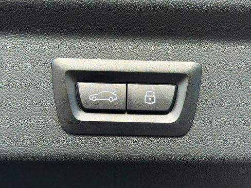 Used 2025 BMW X2 xDrive28i image 12