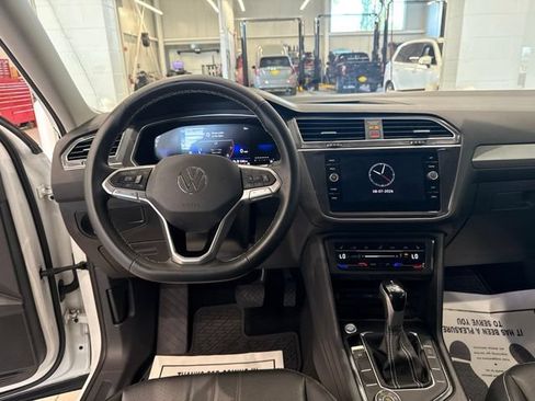 Certified 2023 Volkswagen Tiguan SE AWD/4WD image 24