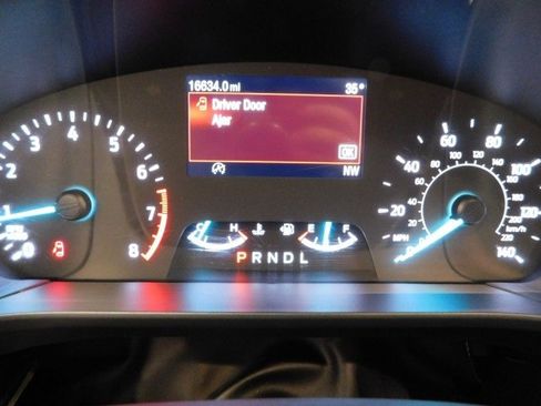 Used 2022 Ford Escape SE w/ SE Sport Appearance Package image 30