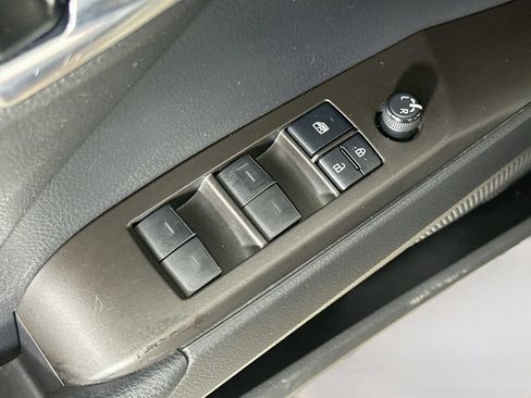 Used 2022 Toyota Camry LE FWD image 21