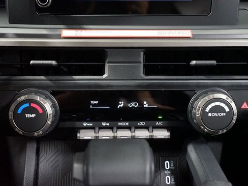 New 2026 Toyota 4Runner SR5 AWD/4WD image 23