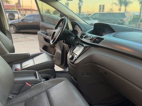 Used 2014 Honda Odyssey EX-L image 16