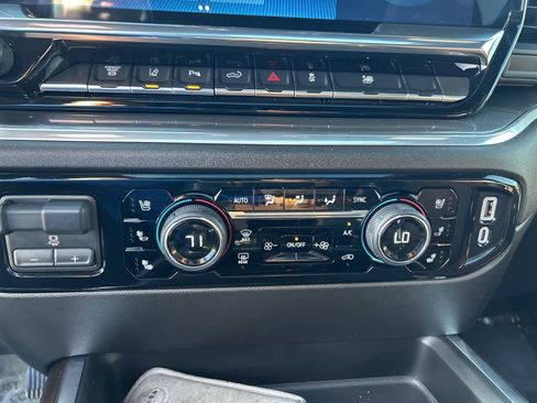 Used 2025 Chevrolet Silverado 3500 High Country w/ High Country Premium Package image 43