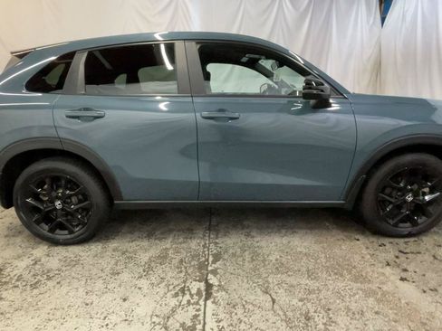 Certified 2025 Honda HR-V Sport image 4