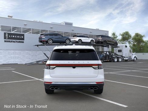 New 2026 Lincoln Aviator AWD image 5