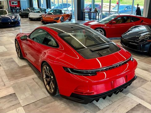 Used 2022 Porsche 911 GT3 image 17