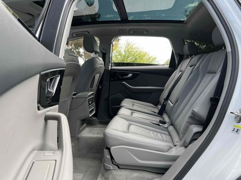 Used 2021 Audi Q7 3.0T Premium Plus w/ Premium Plus Package image 47