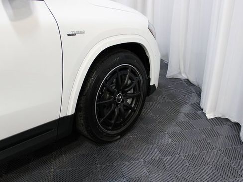 New 2024 Mercedes-Benz GLA 35 AMG 4MATIC image 27
