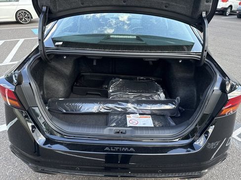 New 2025 Nissan Altima 2.5 SL image 9