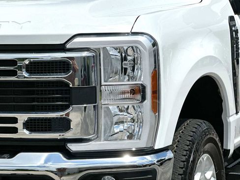 Used 2025 Ford F250 XLT w/ FX4 Off-Road Package AWD/4WD image 16