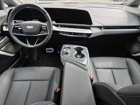 New 2026 Cadillac Optiq Luxury 2 AWD/4WD image 29