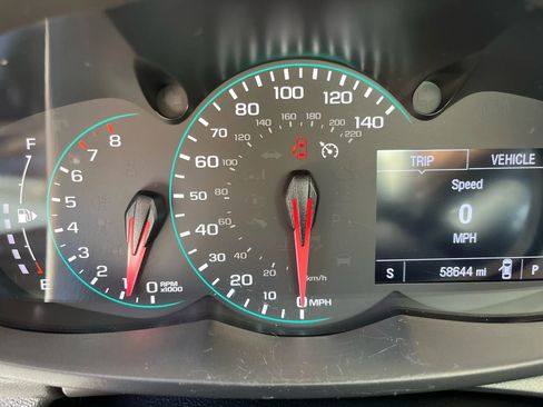 Used 2019 Chevrolet Trax LT w/ LT Convenience Package image 13