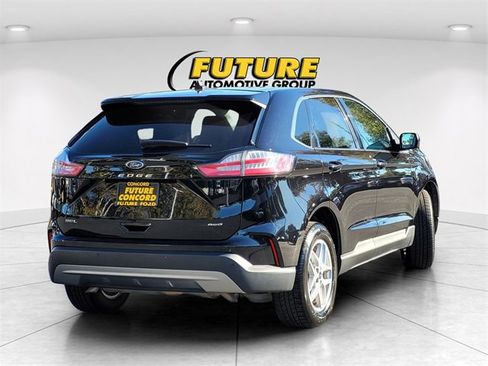 Used 2024 Ford Edge SEL image 9