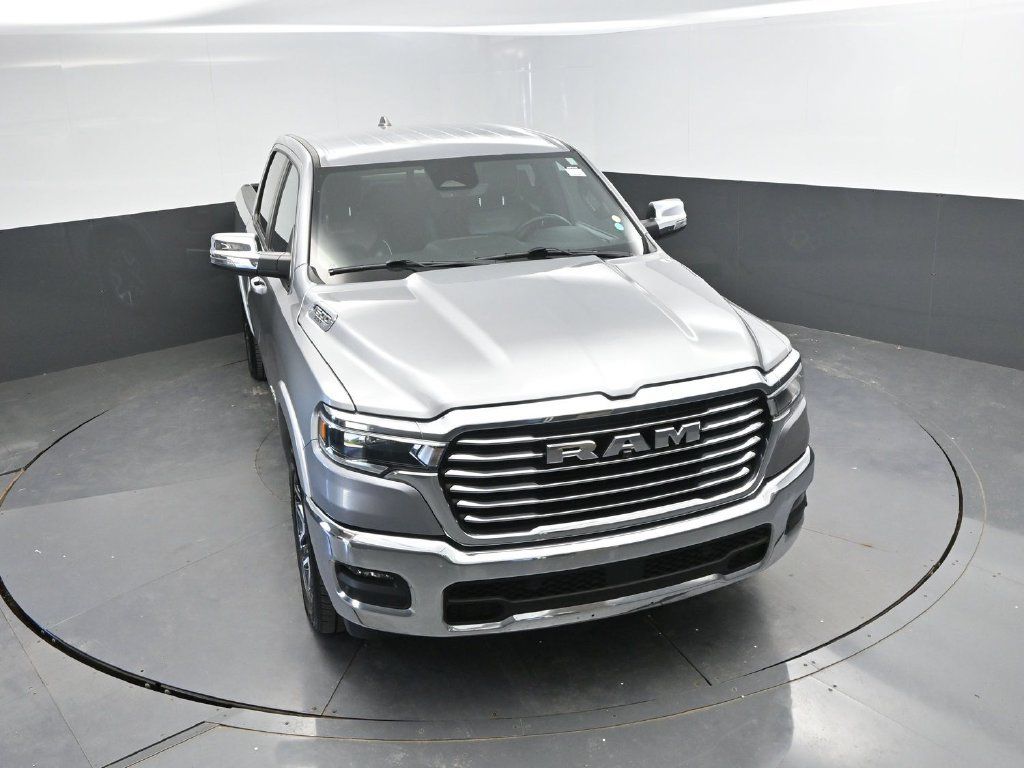 Used 2025 RAM 1500 Laramie AWD/4WD image 22
