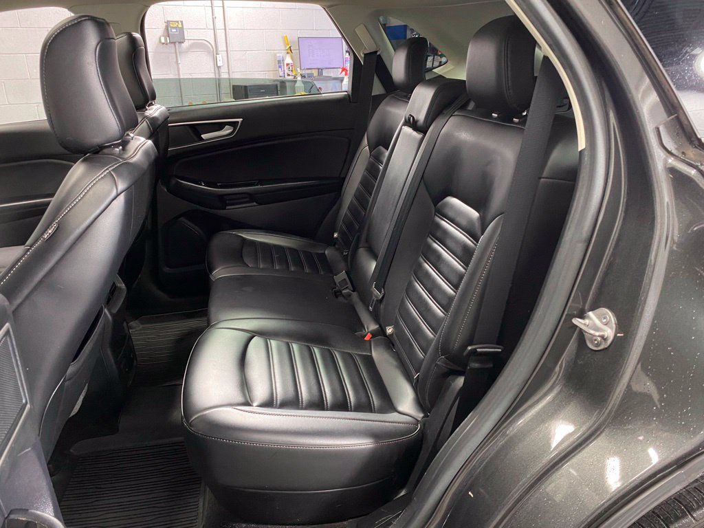 Used 2020 Ford Edge SEL w/ Convenience Package AWD/4WD image 29