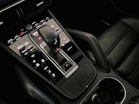Used 2023 Porsche Cayenne image 20