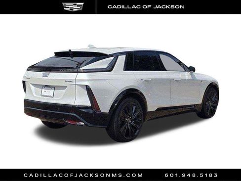 Certified 2024 Cadillac Lyriq Sport w/ Nappa Leather Package AWD/4WD image 5