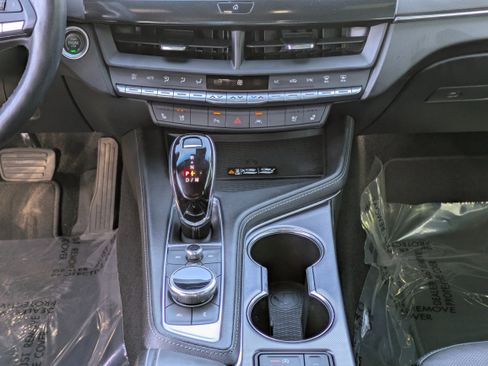 Used 2022 Cadillac CT4 Premium Luxury image 19