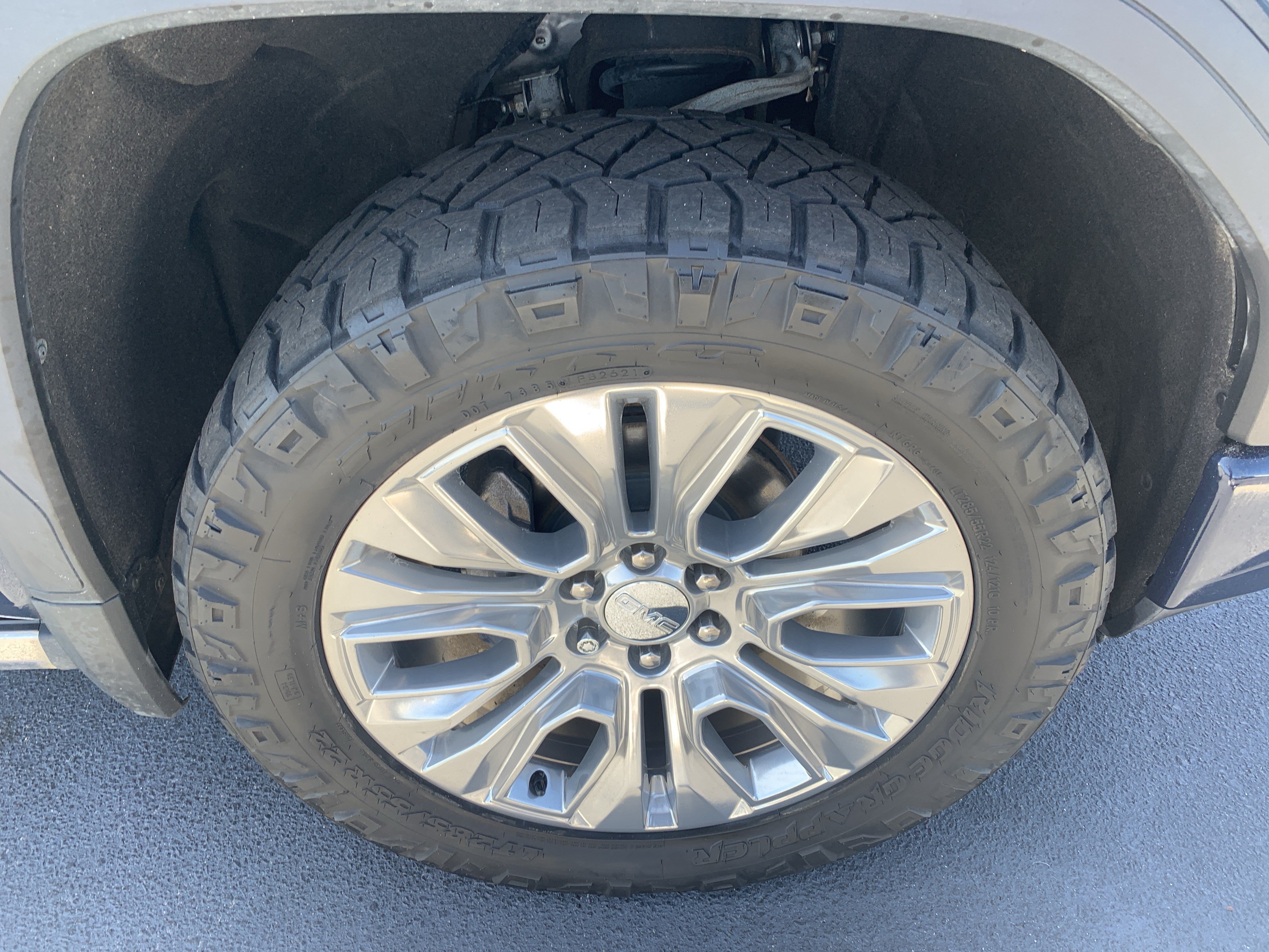 Used 2021 GMC Sierra 1500 Denali w/ Denali Ultimate Package AWD/4WD image 13