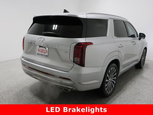 Used 2025 Hyundai Palisade Calligraphy image 7