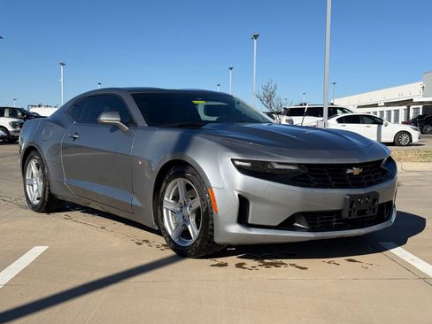 Certified 2023 Chevrolet Camaro LT image 1