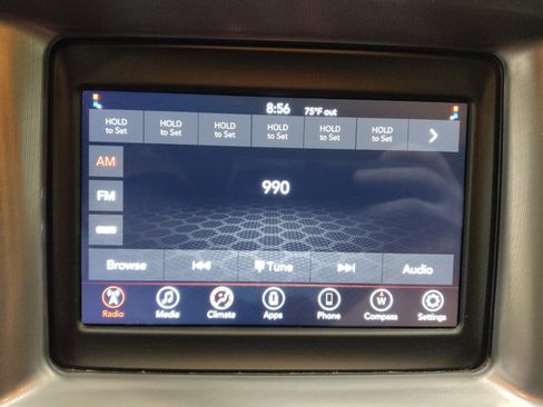 Used 2022 Dodge Charger SXT RWD image 25