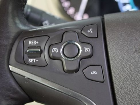 Used 2015 Buick LaCrosse Leather AWD/4WD image 16