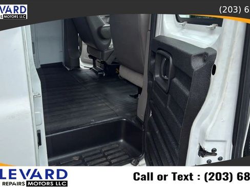 Used 2008 GMC Savana 2500 RWD image 27