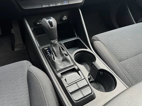 Used 2020 Hyundai Tucson SE w/ Cargo Package image 16