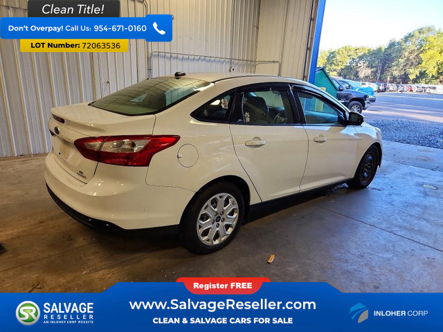 Used 2012 Ford Focus SE FWD image 4