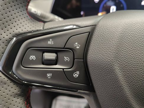 New 2025 Chevrolet Trax RS w/ Sunroof Package image 26