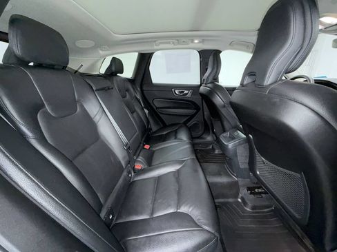 Used 2023 Volvo XC60 B5 Plus w/ Climate Package AWD/4WD image 5