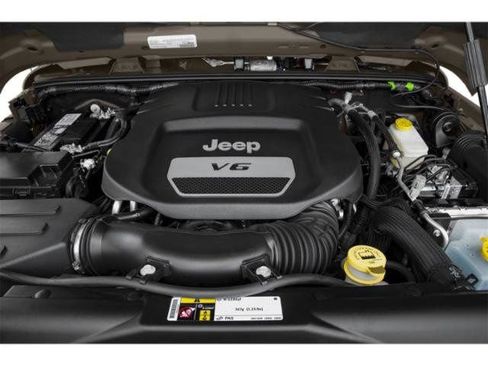 Used 2015 Jeep Wrangler Unlimited Rubicon w/ Dual Top Group AWD/4WD image 16