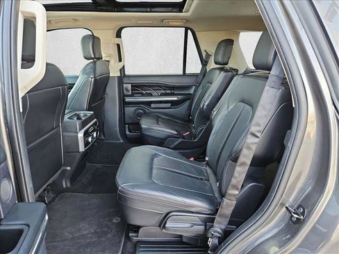 Used 2020 Ford Expedition Platinum image 22