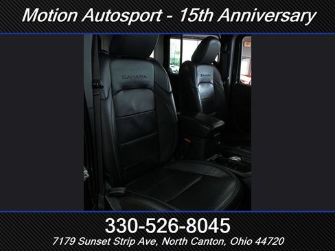Used 2018 Jeep Wrangler Unlimited Sahara w/ Uconnect 4C Nav & Sound Group AWD/4WD image 40