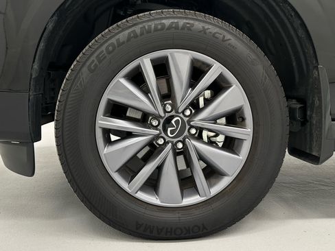 Used 2025 INFINITI QX80 Pure w/ Cargo Package AWD/4WD image 9