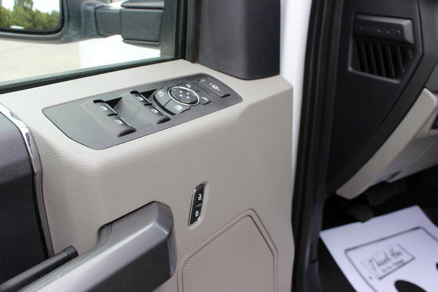 Used 2022 Ford F250 XLT w/ XLT Value Package AWD/4WD image 7