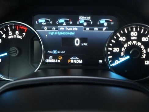 Used 2019 Ford F150 Platinum w/ Equipment Group 701A Luxury image 14