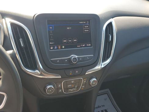 Used 2023 Chevrolet Equinox LT image 24