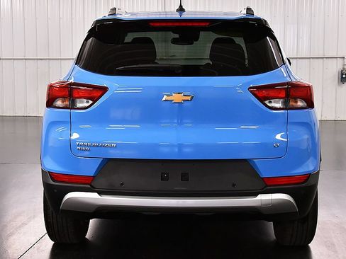 Used 2024 Chevrolet TrailBlazer LT w/ Convenience Package AWD/4WD image 6