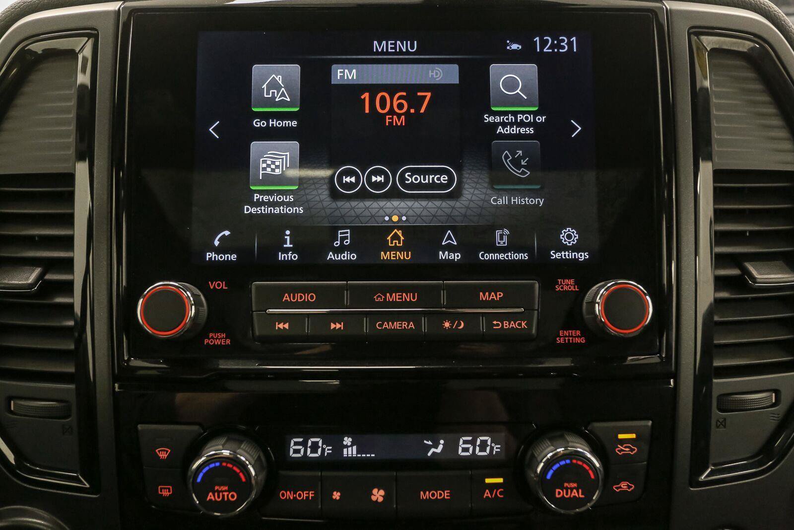 Used 2021 Nissan Titan PRO-4X w/ Pro-4x Convenience Package AWD/4WD image 27