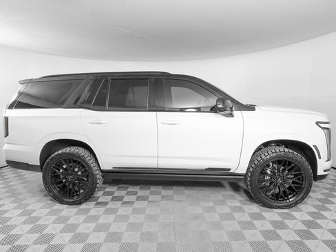 Used 2026 Cadillac Escalade Platinum Sport w/ LPO, Floor Liner Package image 5