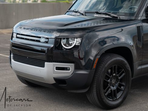 Used 2023 Land Rover Defender 110 S image 28