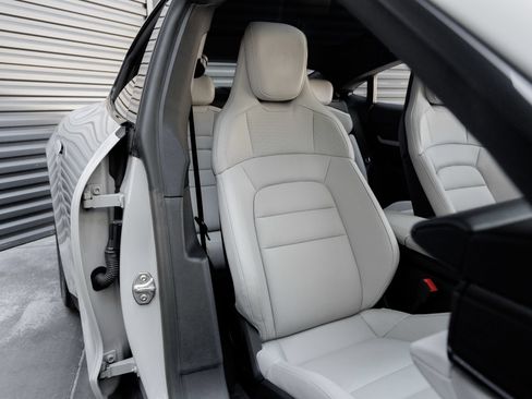 Certified 2023 Porsche Taycan 4S AWD/4WD image 32