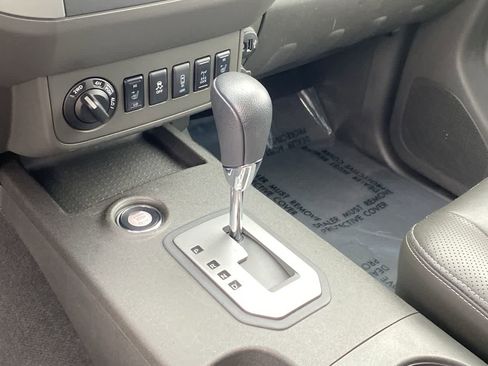 Used 2020 Nissan Frontier PRO-4X w/ Pro-4x Utility Package image 31