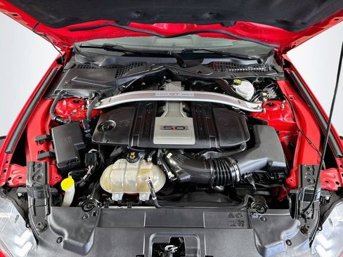 Used 2018 Ford Mustang GT Premium w/ Equipment Group 401A RWD image 35