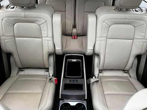 Used 2023 Lincoln Aviator Reserve w/ Equipment Group 201A image 23