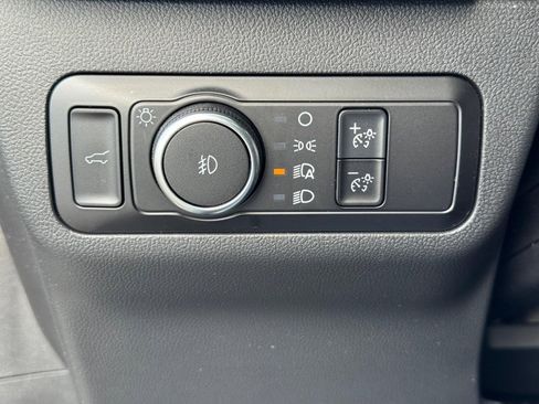 Used 2022 Ford Escape Titanium w/ Class II Trailer Tow Package image 23