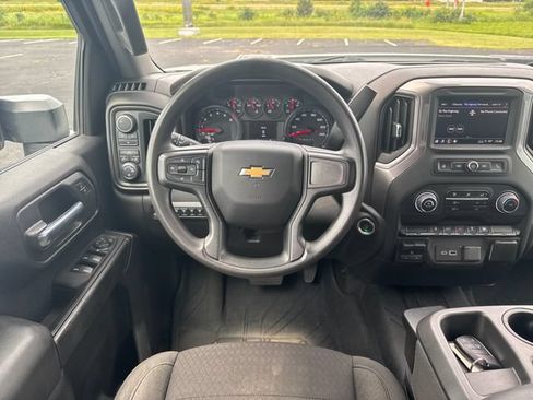 Used 2024 Chevrolet Silverado 2500 Custom w/ Custom Convenience Package AWD/4WD image 15